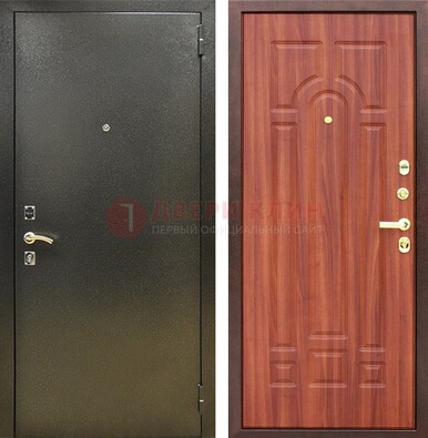 Входная темно-серая дверь с порошковой отделкой и МДФ Миланский орех ДП-281 в Дмитрове