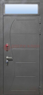 Чёрная входная дверь с порошковым окрасом и стеклом ДП-313 в Дмитрове