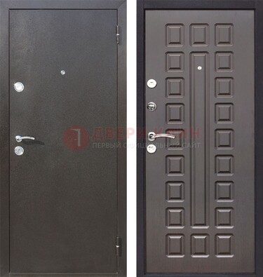Коричневая железная дверь с порошковым окрасом ДП-63 в Дмитрове