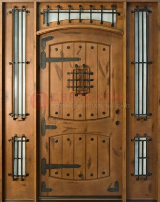 Парадная дверь с коваными элементами ДПР-68 в коттедж в Дмитрове