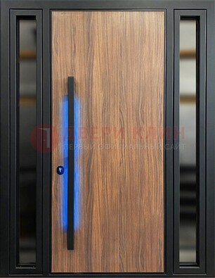 Коричневая металлическая дверь со стеклом ДС-69 в Дмитрове