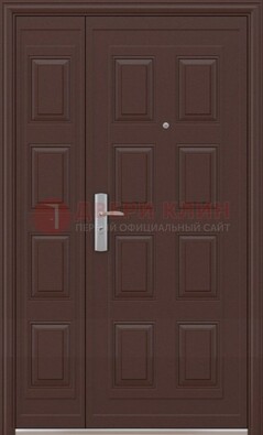Коричневая железная тамбурная дверь ДТМ-37 в Дмитрове