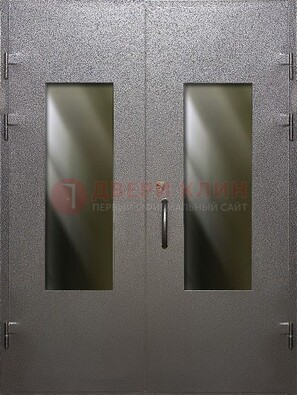 Серая тамбурная дверь со стеклянными вставками ДТМ-8 в Краснознаменске