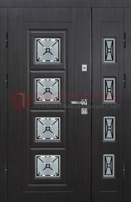 Чёрная двухстворчатая железная дверь с МДФ и витражом ВЖ-35 в Дмитрове